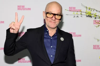 A surpreendente escolha de Michael Stipe para o álbum punk mais influente!