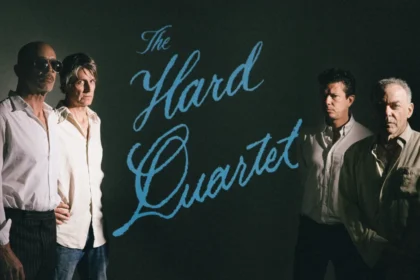 The Hard Quartet (Stephen Malkmus, Emmett Kelly, Matt Sweeney, Jim White) lançam o single de estreia, “Earth Hater”