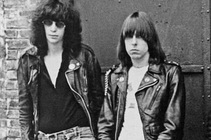 Disputa acirrada pela herança dos Ramones culmina em novo processo judicial