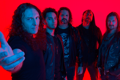 Angra anuncia pausa nas atividades e presenteia fãs com turnê especial de 20 anos do clássico álbum Temple of Shadows