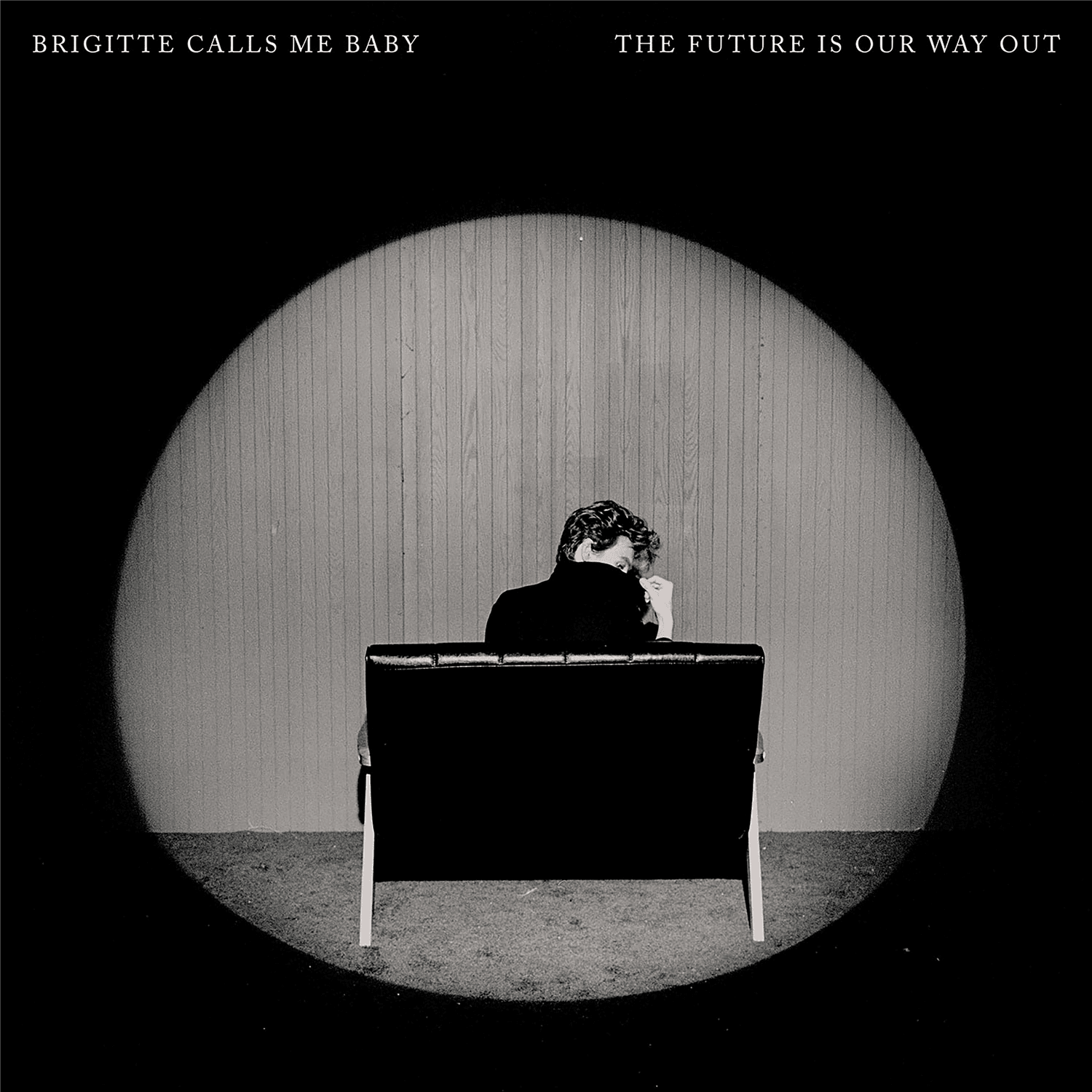 Uma estreia atemporal e oportuna – Brigitte Calls Me Baby