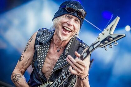 Michael Schenker afirma que Axl Rose é um perfeccionista no novo álbum My Years With UFO