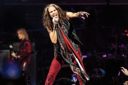 O que de fato aconteceu com a voz de Steven Tyler?