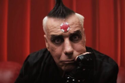 Till Lindemann, do Rammstein, processa veículo alemão por suposta má conduta