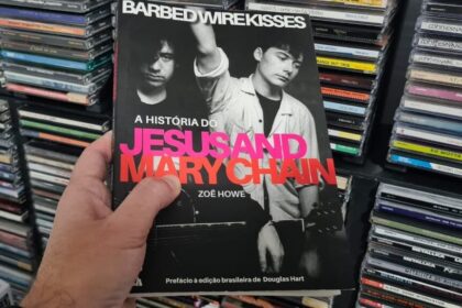 Em Barbed Wire Kisses, a biografia do Jesus And Mary Chain, Zoë Howe apresenta a mente confusa dos irmãos Reid