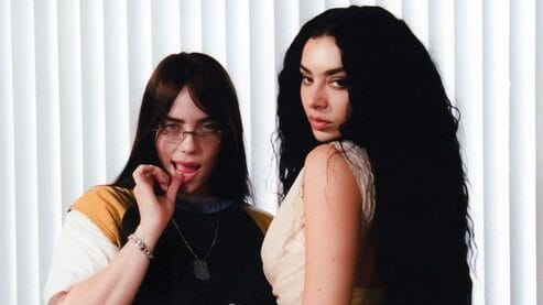 Charli XCX lança “Guess” com participação de Billie Eilish