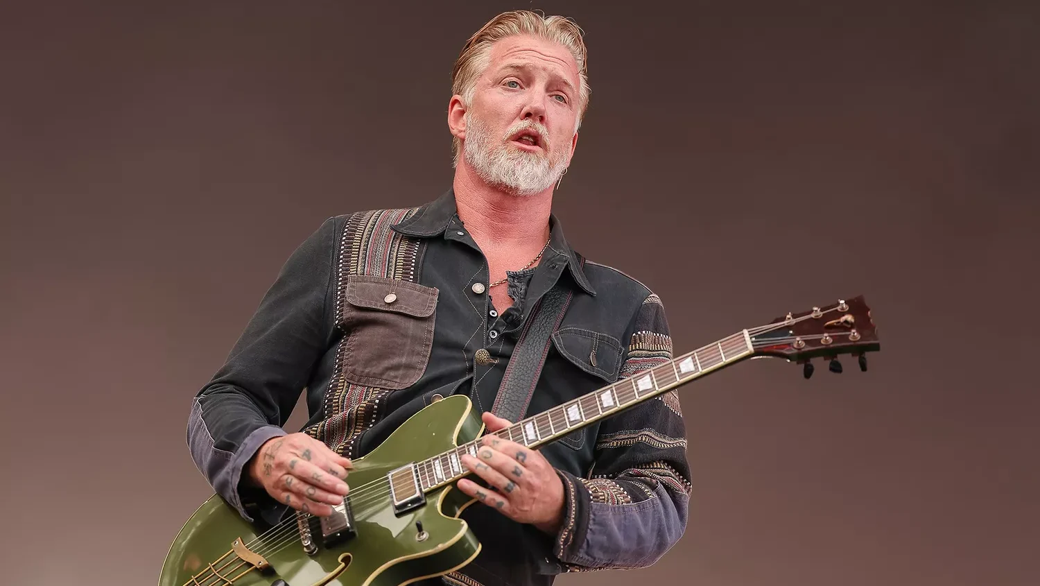 Josh Homme fala sobre sua saúde e os próximos passos do QOTSA