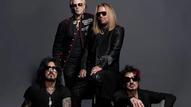 John 5 está animado com próxima música do Mötley Crüe
