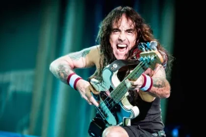 Steve Harris diz que não há material novo do Iron Maiden