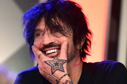 Tommy Lee, do Mötley Crüe, lança “Tommyland Rides Again” com faixa bônus e videoclipe