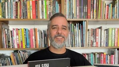 Lançamento da bio de 40 anos do Mundo Livre SA de Pedro Luna em SP e Curitiba