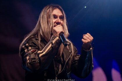 Edu Falaschi lança “Intuição” com Rafael Bittencourt e volta a cantar em português