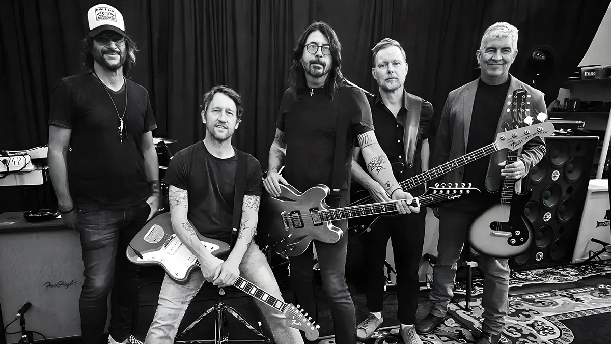Foo Fighters cancela show em festival após revelação pessoal de Dave Grohl