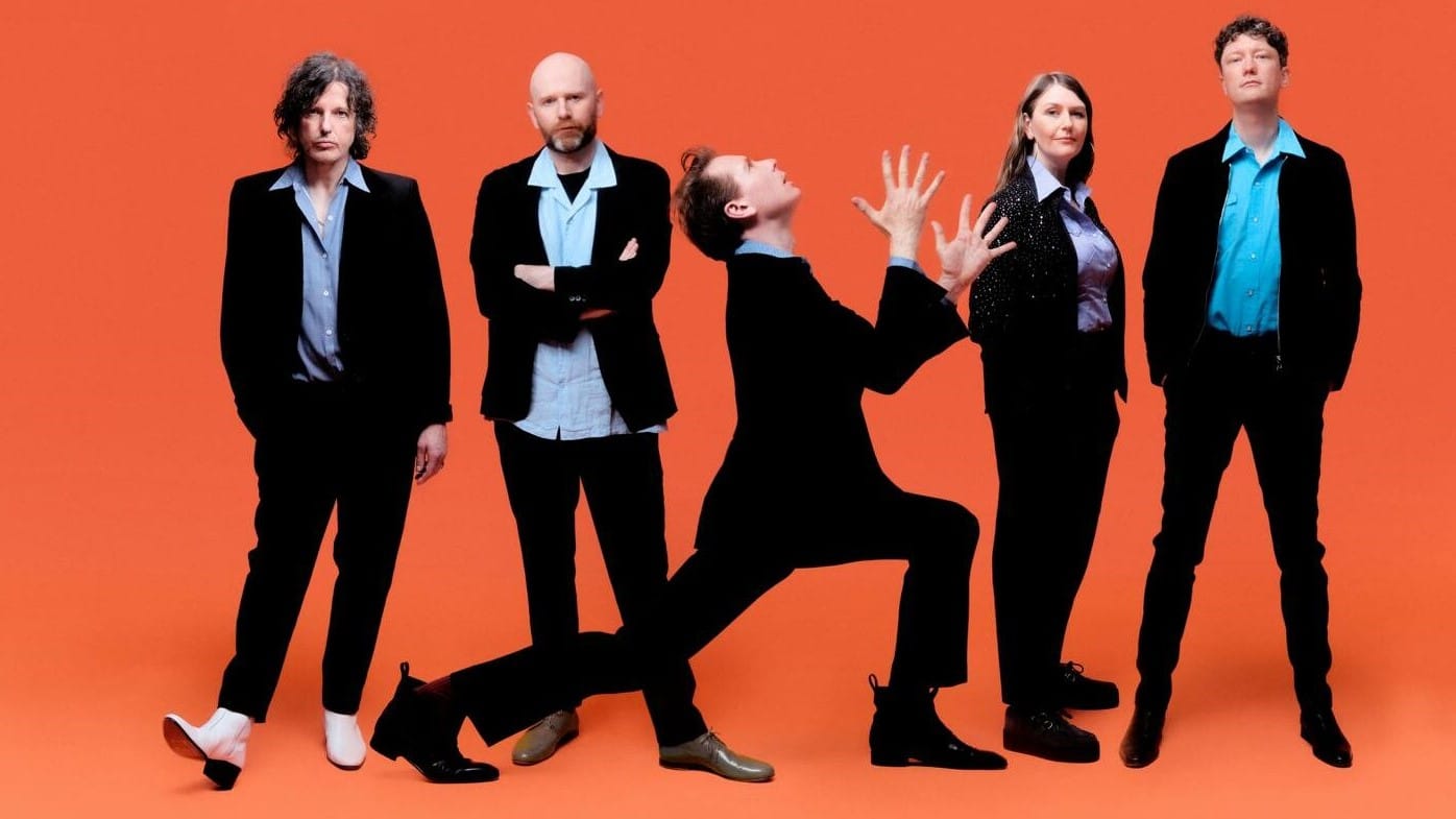 Franz Ferdinand apresenta nova música “Bar Lonely” no CBS Saturday Sessions