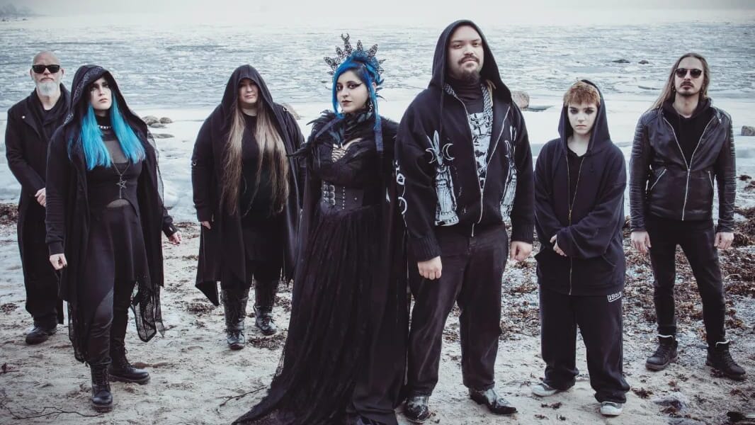 Infirmum: Banda lança single/lyric video de “Burn” música de seu novo álbum, o primeiro com a vocalista brasileira Sabine Blodwin