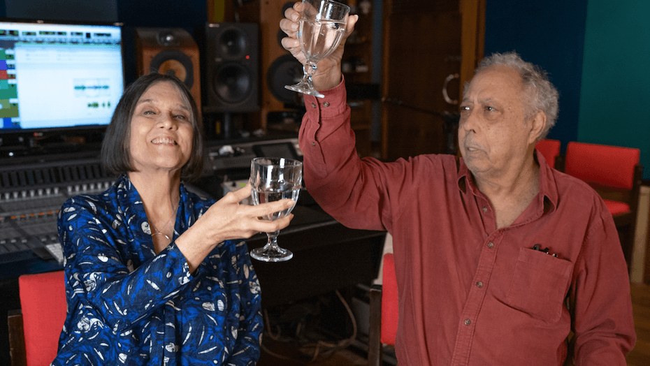 Joyce Moreno e Jards Macalé  em “Um abraço do João”