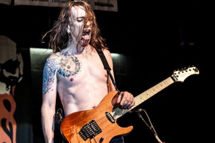 Scotti Hill, do Skid Row, descarta reunião com Sebastian Bach e alerta para os riscos após fiasco do Jane’s Addiction