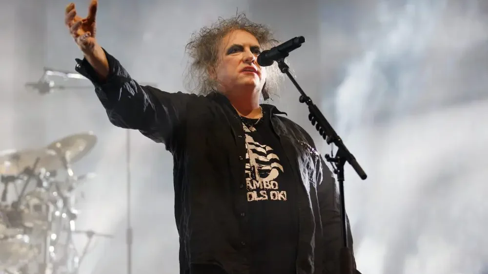 The Cure lança teaser de nova música “Alone” com enigma digital e sugere possível lançamento de novo álbum