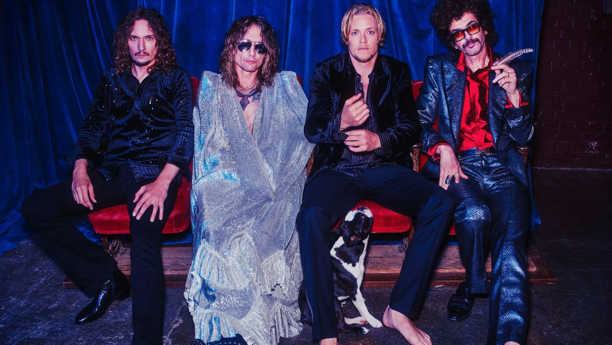 The Darkness anuncia novo álbum Dreams On Toast e turnê no Reino Unido para 2025