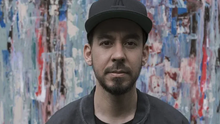 Mike Shinoda instiga fãs brasileiros com publicação misteriosa e levanta especulações sobre possível show no Brasil
