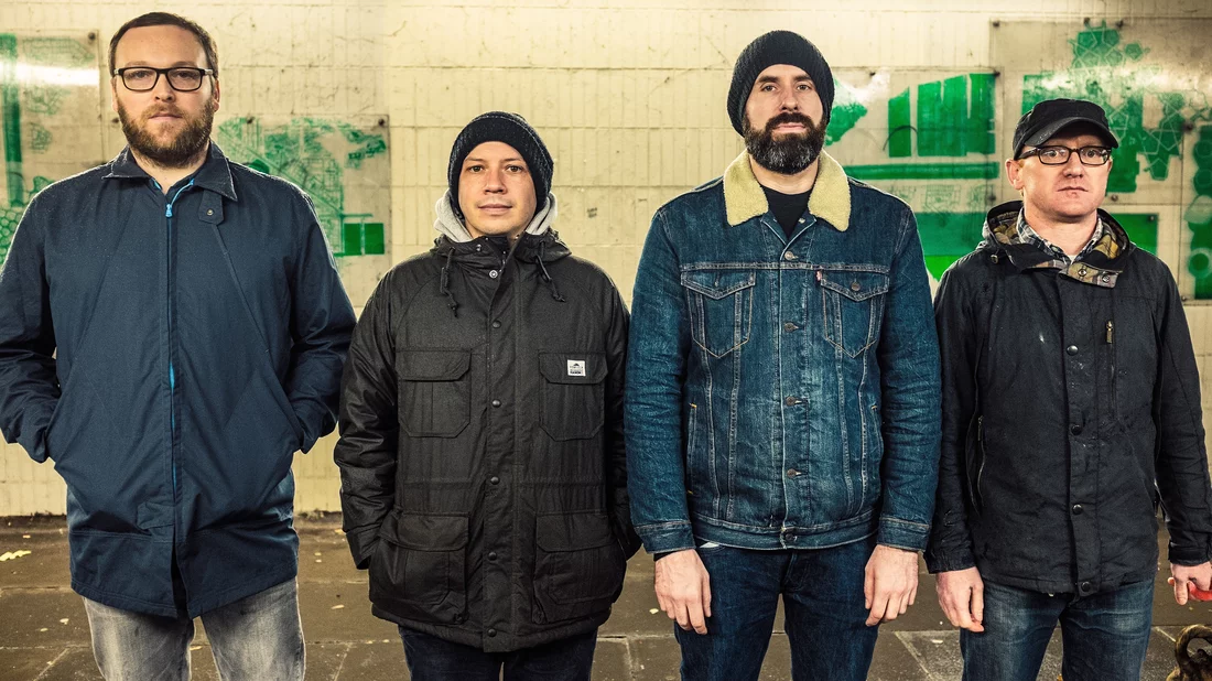 Mogwai lança nova música, “Fanzine Made of Flesh”, e anuncia álbum para 2025