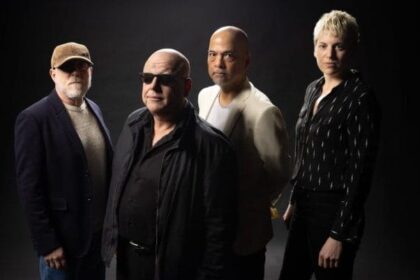 Pixies lançam novo single “Motoroller” e anunciam turnê pela Europa e Reino Unido em 2025