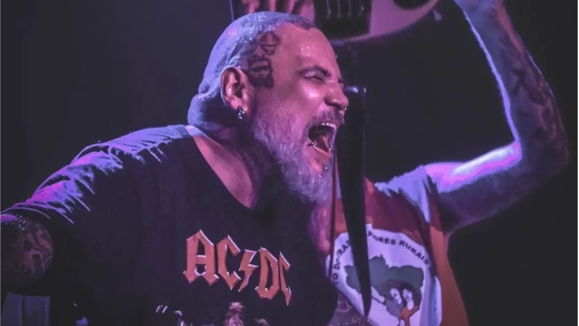 Ratos de Porão detona em Porto Alegre com show explosivo e celebra mais de 40 anos de punk