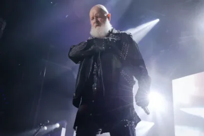 Rob Halford, vocalista do Judas Priest, diz que não tem planos de se aposentar