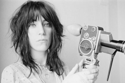 5 curiosidades sobre Horses, álbum de estreia de Patti Smith que completa 50 anos em 2025