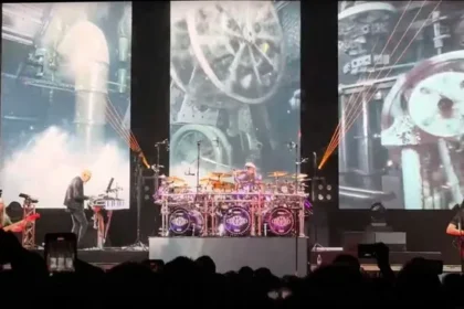 Dream Theater faz primeiro show após retorno de Mike Portnoy