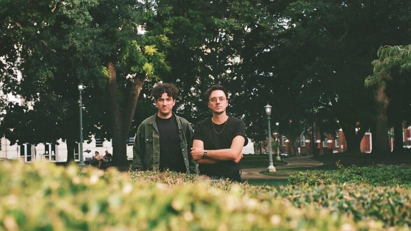 Ducks Ltd. lança o single e vídeo de “Grim Symmetry”