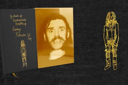 Livro edição limitada com rabiscos de Lemmy, ex-vocalista do Motörhead, agora está à venda