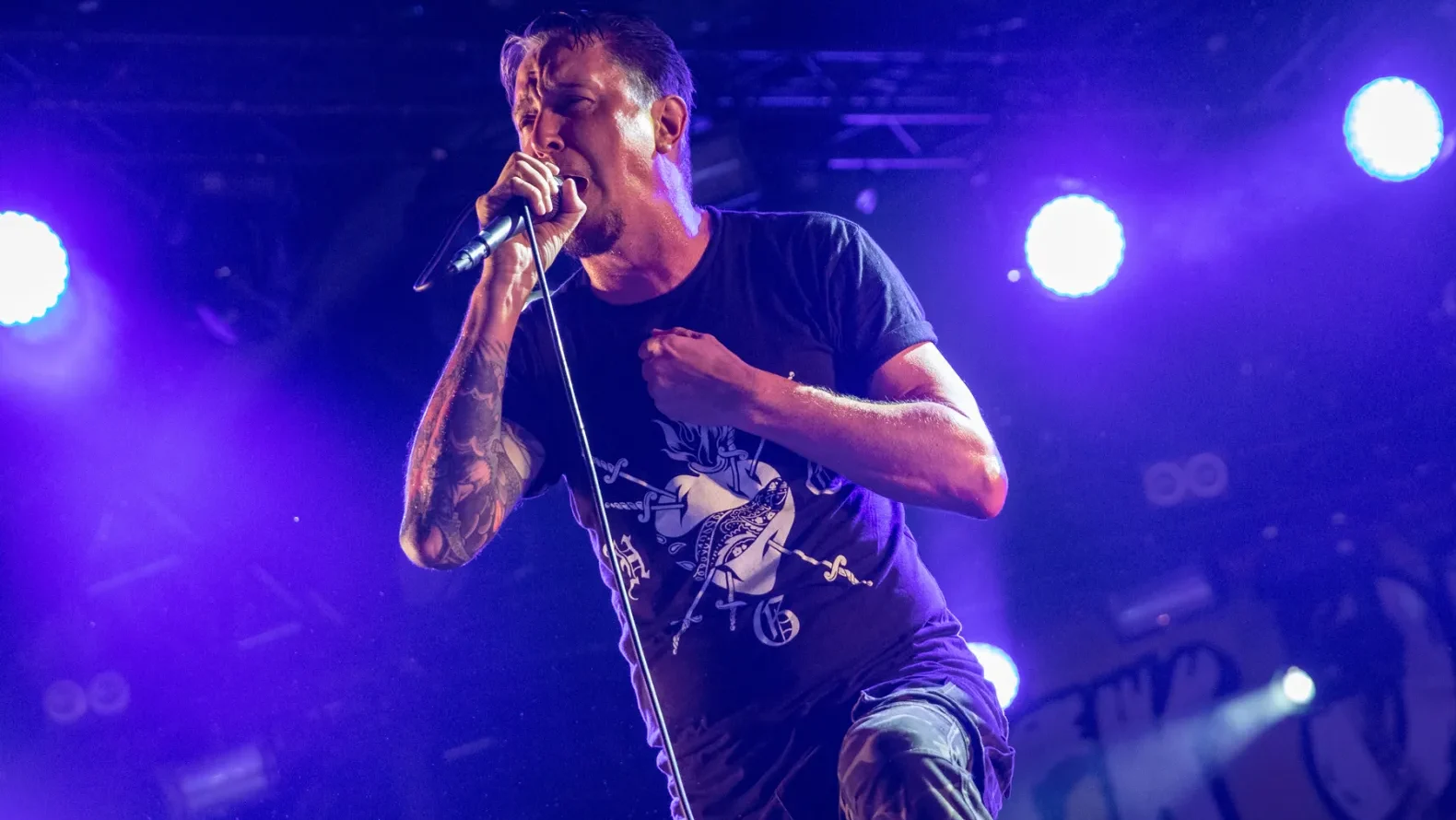 Lou Koller, vocalista do Sick Of It All, morre aos 59 anos