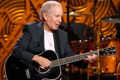 Paul Simon expressa otimismo sobre possível retorno aos palcos após perda auditiva