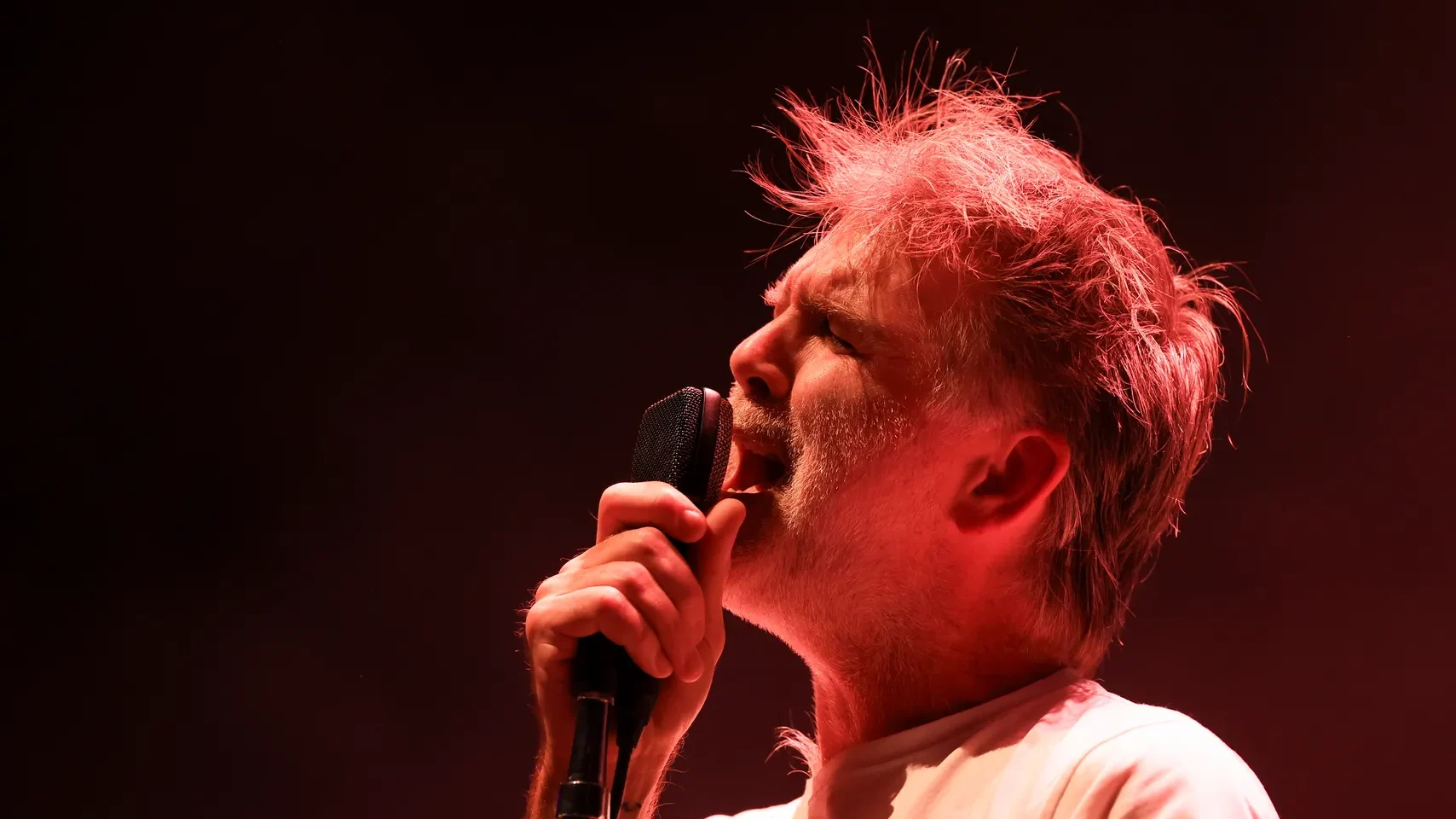 LCD Soundsystem volta com nova música após dois anos: “X-Ray Eyes”