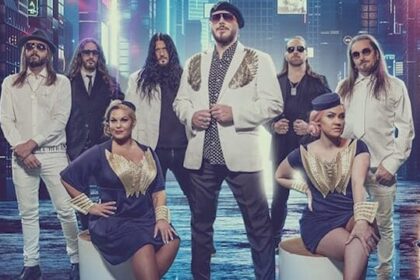 The Night Flight Orchestra anuncia lançamento de novo álbum Give Us The Moon para janeiro de 2025