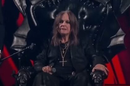 Ozzy Osbourne é incluído no Rock and Roll Hall of Fame. (Assista a apresentação)