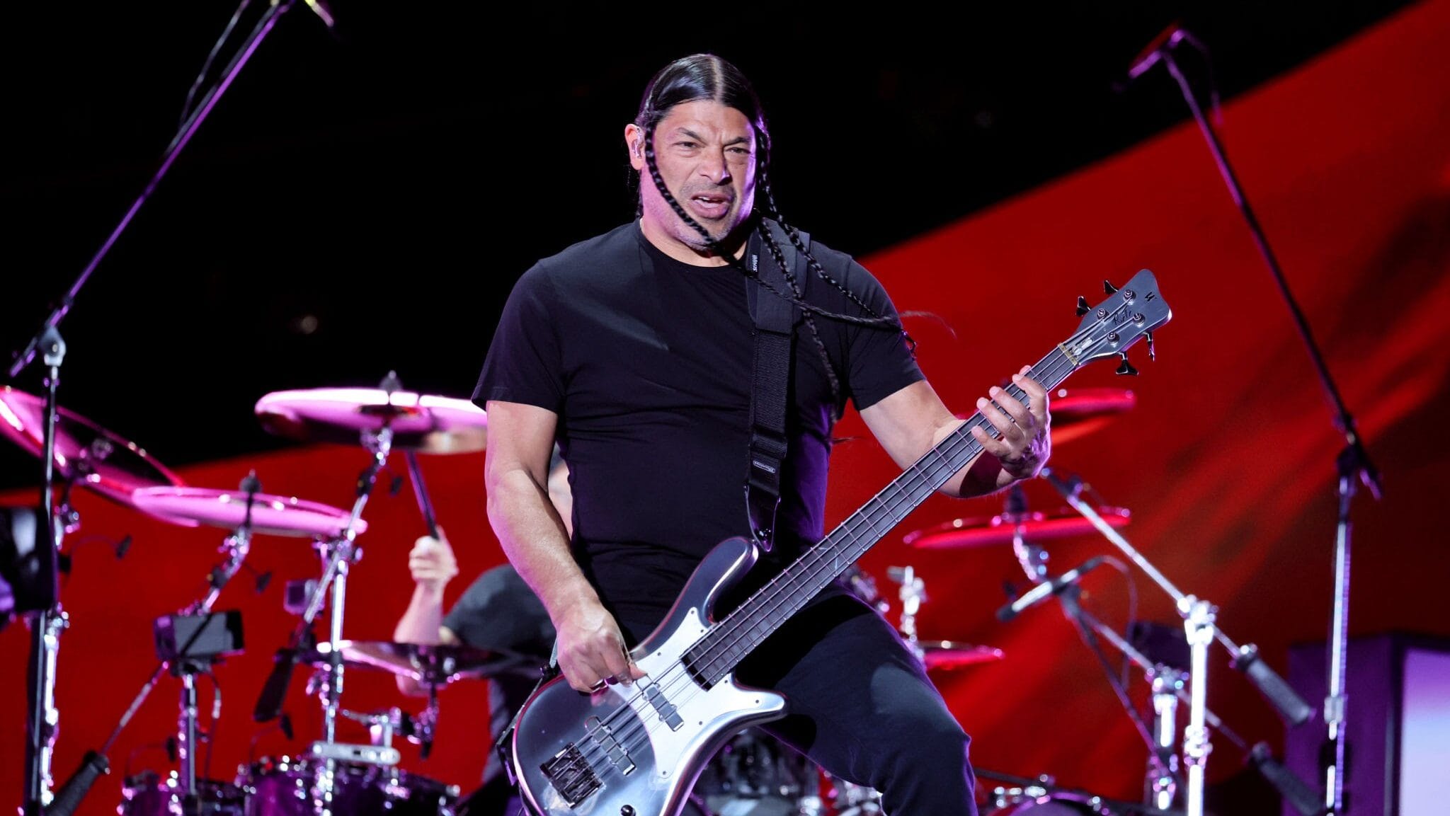 Robert Trujillo relembra entrada no Metallica e oferta de US$ 1 milhão: “Minha vida mudou para sempre”