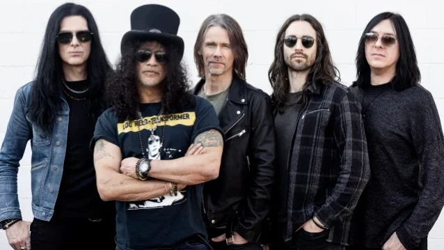 Novo álbum de Slash com Myles Kennedy está finalizado