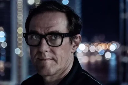 Baterista do New Order relembra caos durante apresentação no ‘Top of the Pops’