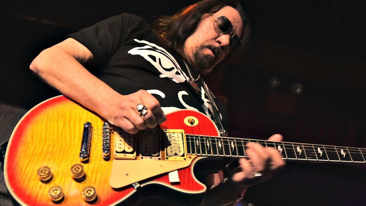 O álbum do Led Zeppelin que mudou a vida de Ace Frehley