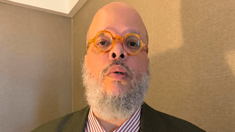 Ed Motta protagoniza polêmica e é vaiado em festival no Rio de Janeiro