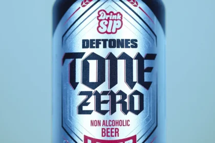 Deftones lança cerveja sem álcool ‘Tone Zero’