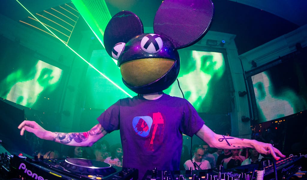 Deadmau5 estreia nova faixa em colaboração com jogo de tanques para celular
