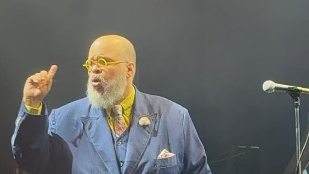 Ed Motta pede desculpas após confusão em show no Festival Rock The Mountain