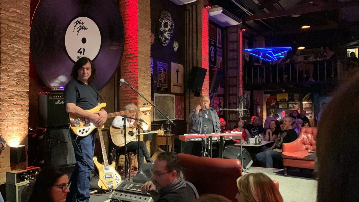 Resenha do show de 50 anos da Moto Perpétuo