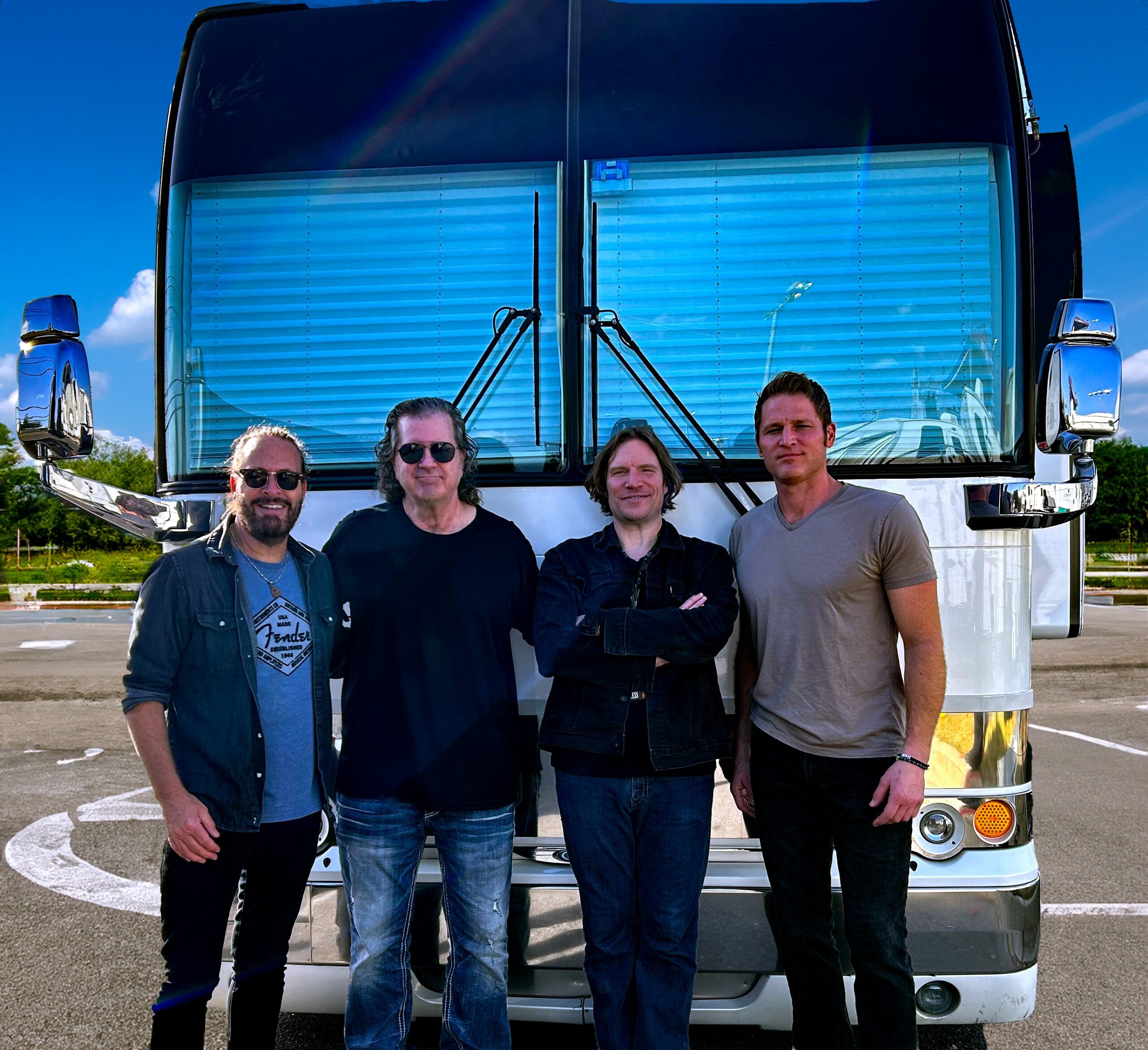 Revisiting Creedence: Dan McGuinness e Kurt Griffey, do Creedence Clearwater Revisited, no Brasil