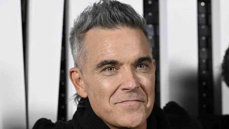 Robbie Williams anuncia turnê ‘Live 2025’ com shows no Reino Unido e na Europa
