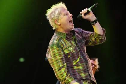 “The Kids Aren’t Alright” do The Offspring atinge 1 bilhão de reproduções no Spotify