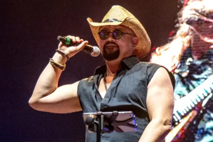 Geoff Tate, ex-vocalista do Queensrÿche, anuncia Operation: Mindcrime III